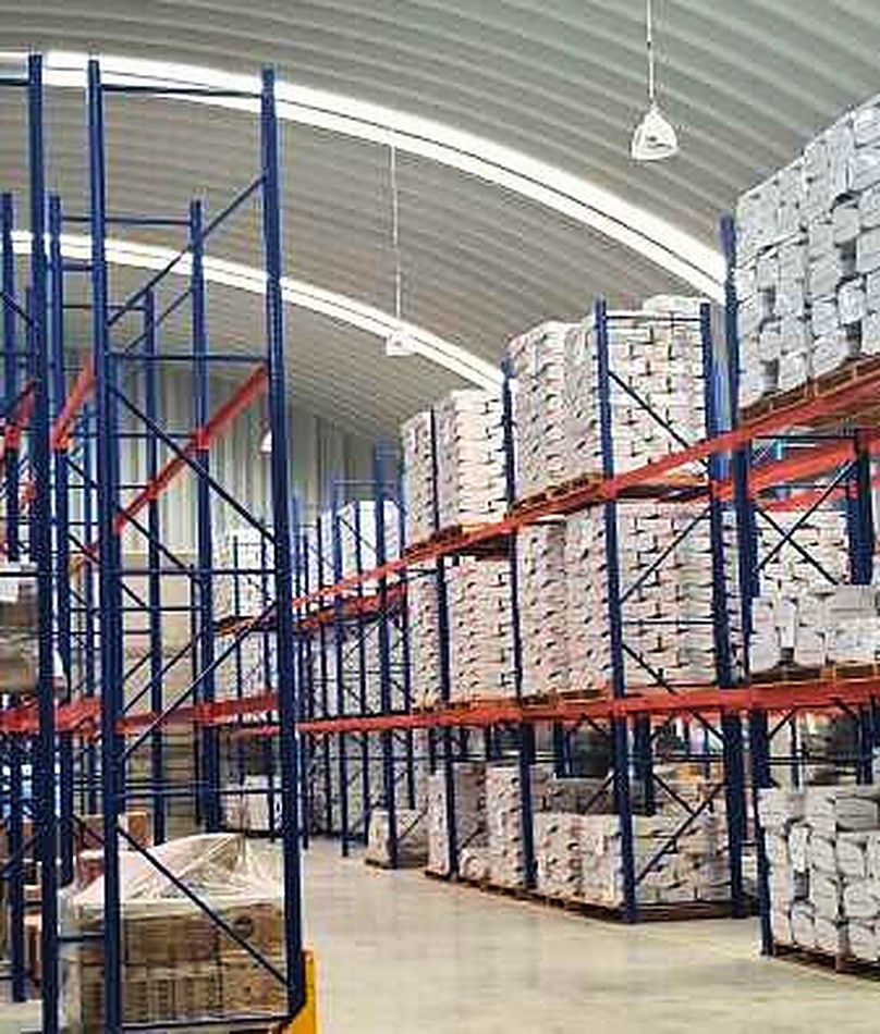 Montaje de arcos para bodegas — Campeche